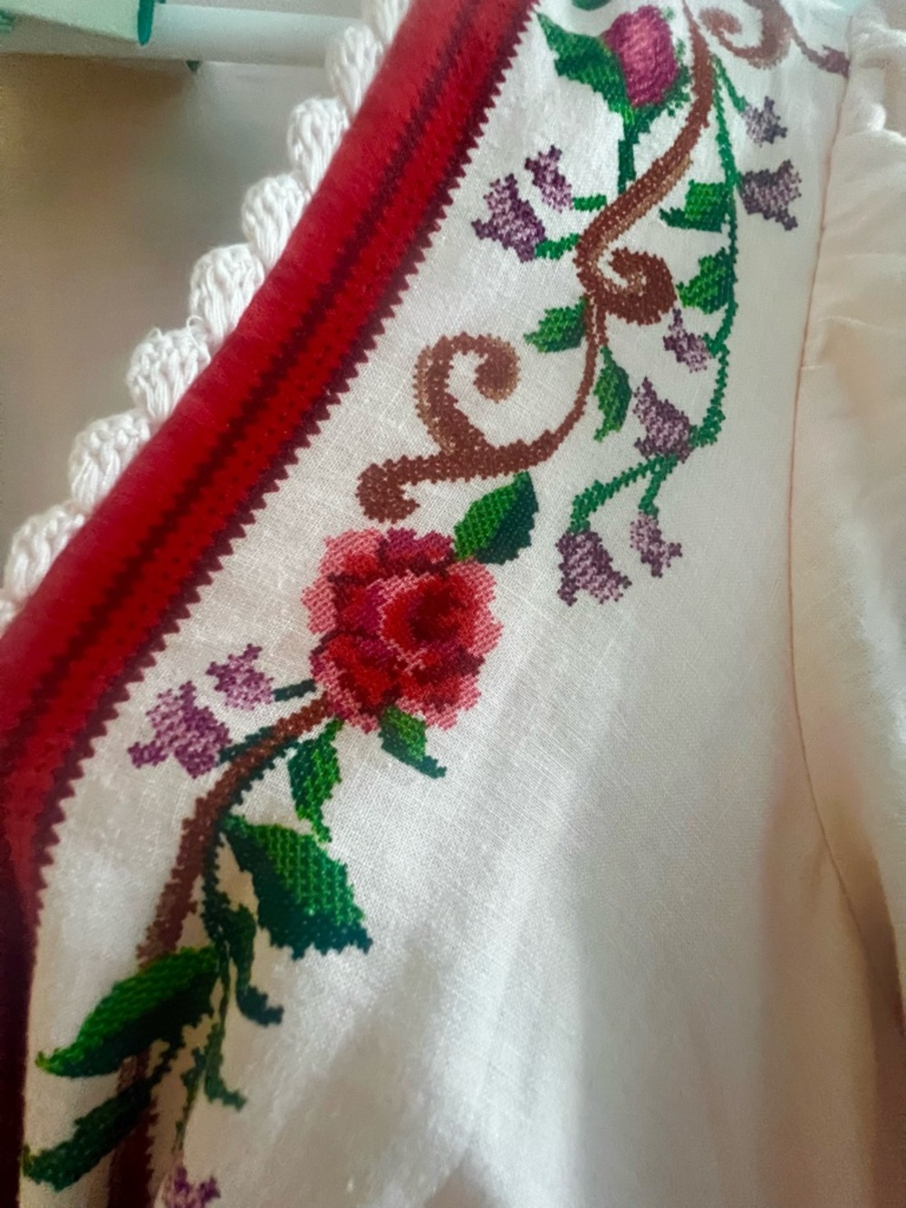 FARM Rio Pink Maxi Dress with Red Floral Embroidery. Never worn - Picture 2 of 6